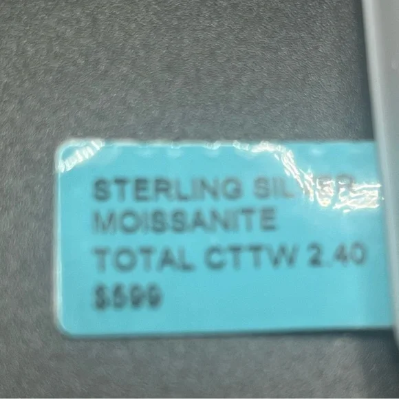 2.40 CTW Moissanite Stud Earrings Sterling Silver Diamond Look - Picture 5 of 6